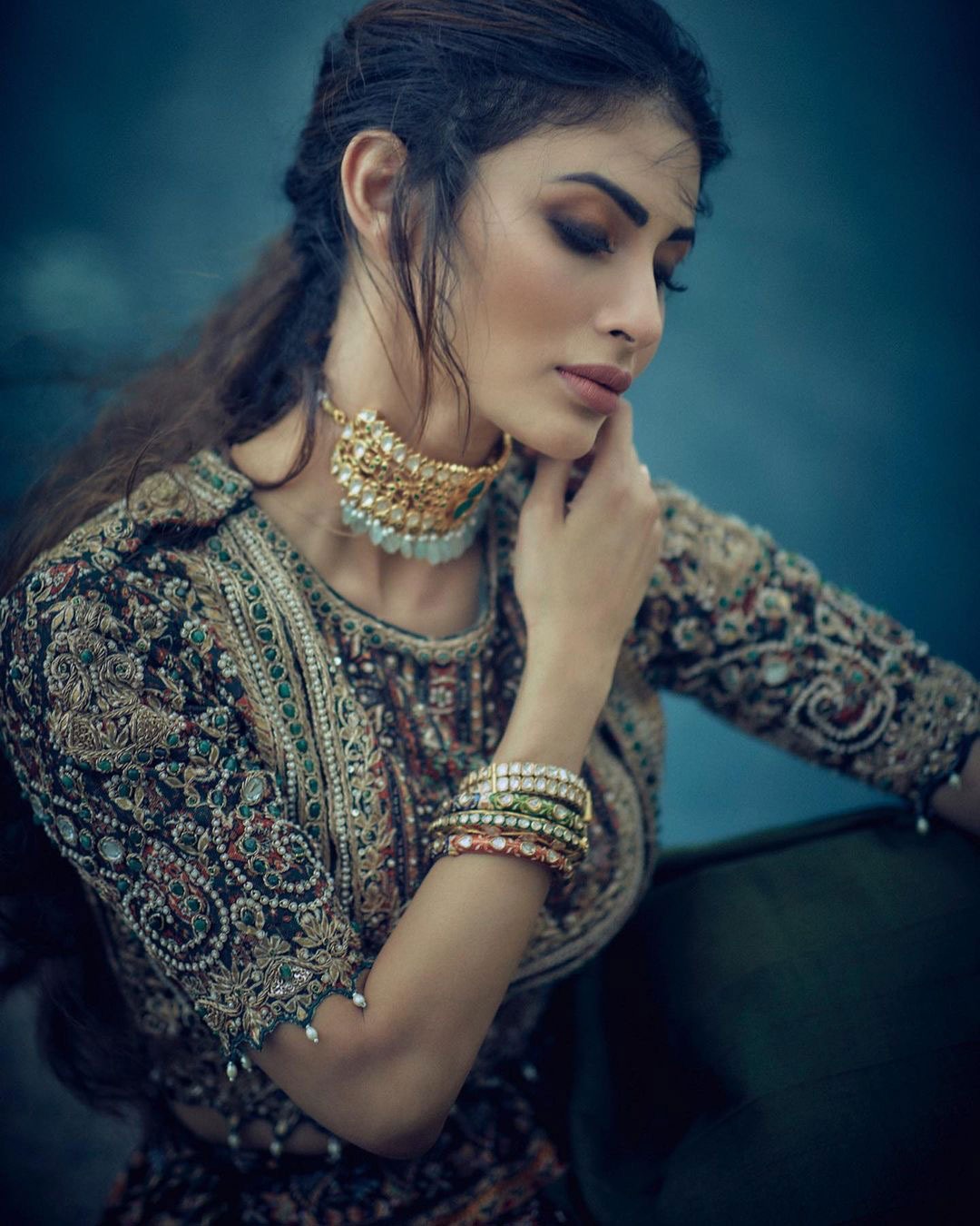 Mouni Roy - Image 5