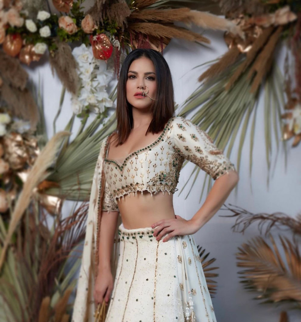 Sunny Leone - Image 3